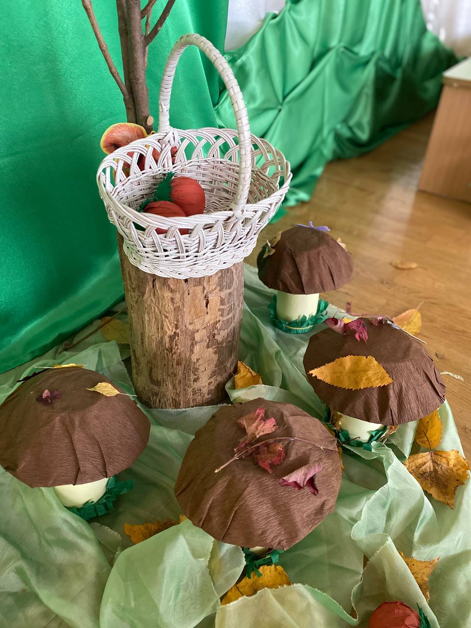 photo 5192976680954741244 y