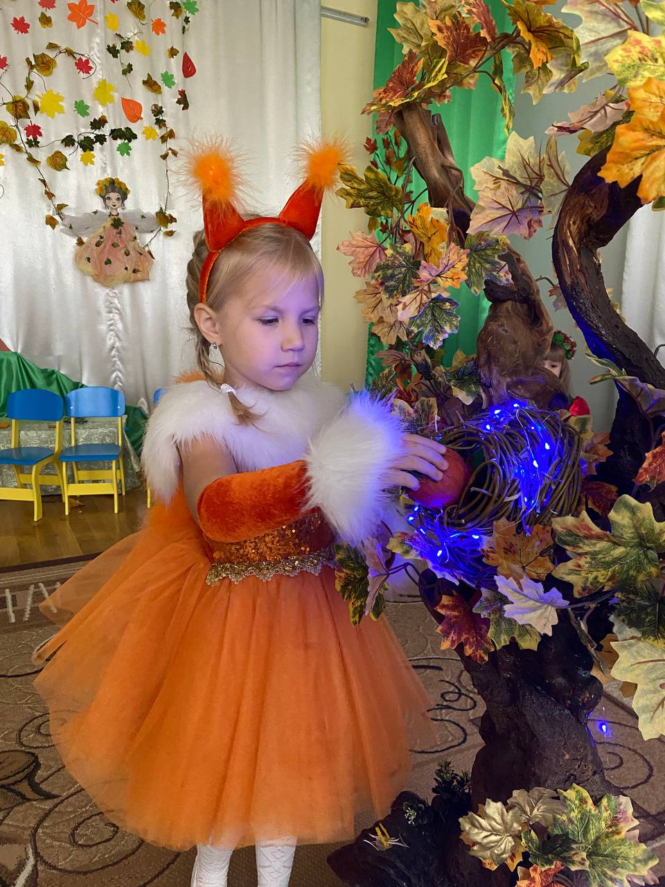 photo 5192976680954741248 y