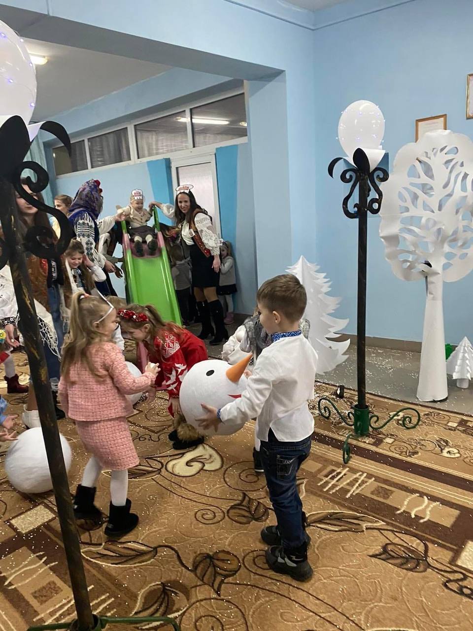 photo 5346195181063488224 y