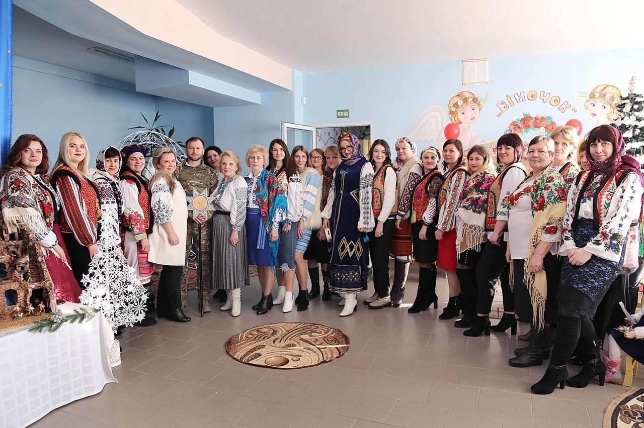 photo 5346195181063488226 y