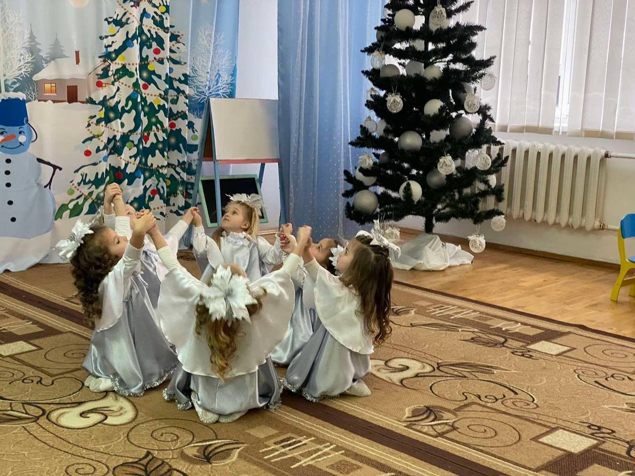 photo 5361821698015483309 y