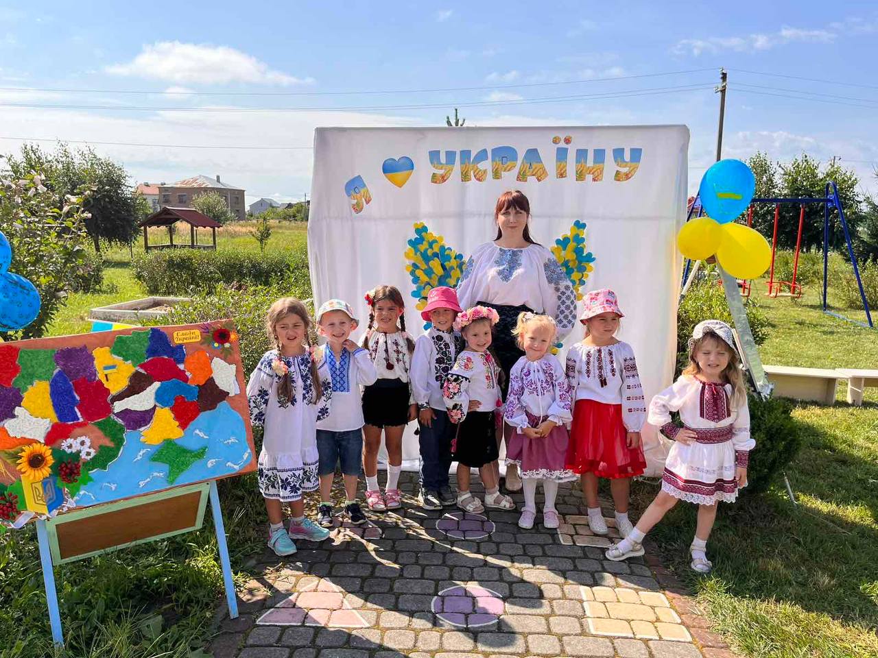 photo 5418320532505480437 y