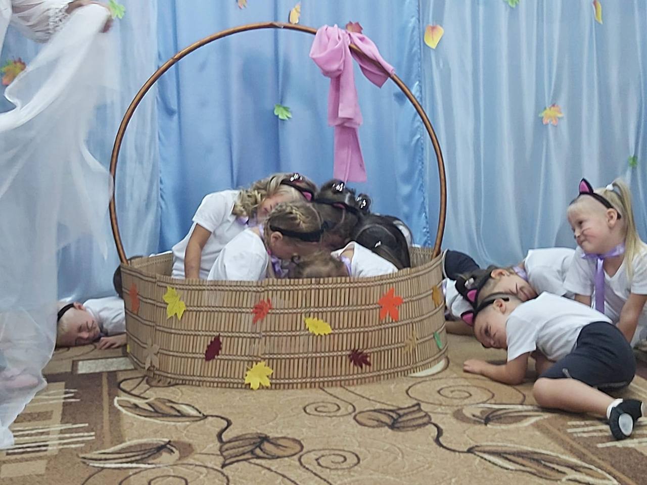 photo 5246833912989208648 y