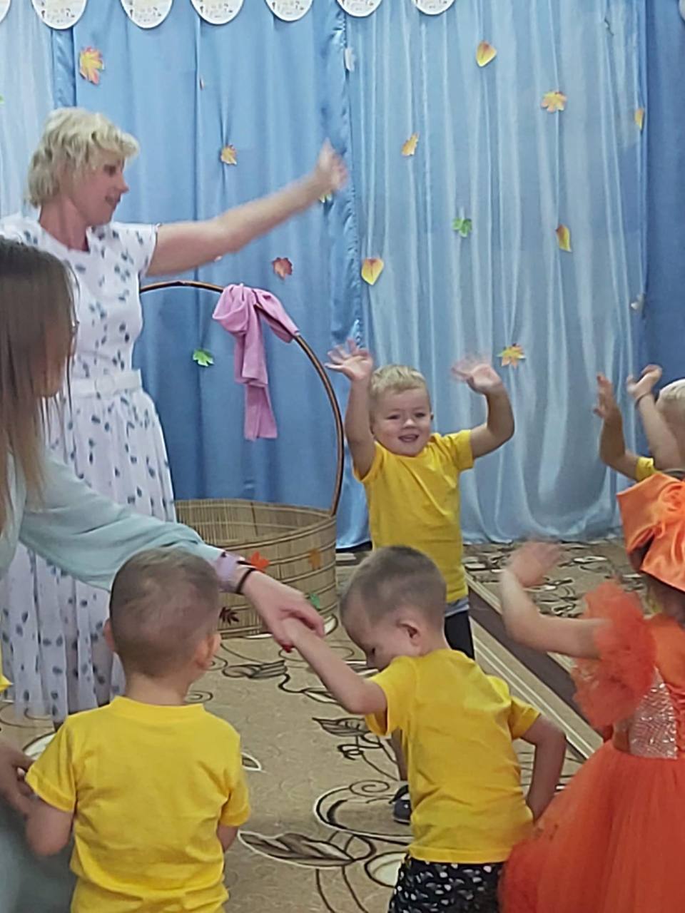 photo 5246833912989208653 y